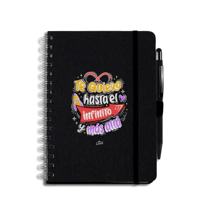 Libreta negra con bolígrafo